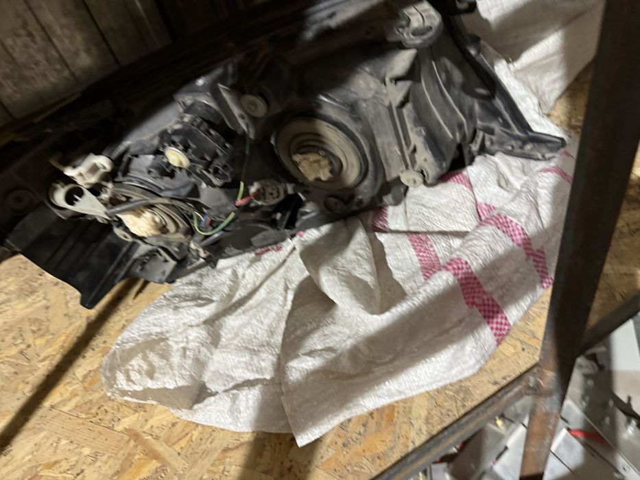 Продам фары TLC200