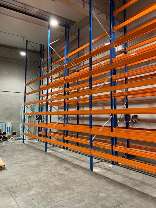 Rafturi metalice pentru depozitare paleti