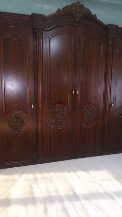 Yotoqxona mebellar sotiladi