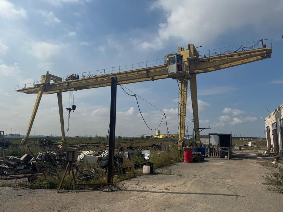 Продам Козловой кран