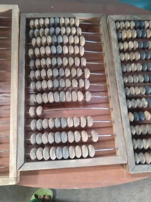 Продаю счёты стариные