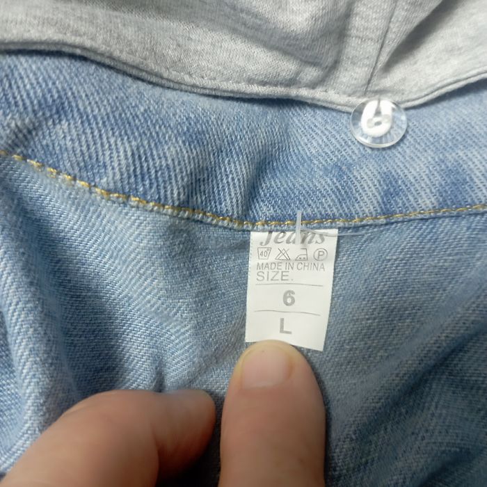 Джинсовая куртка женская