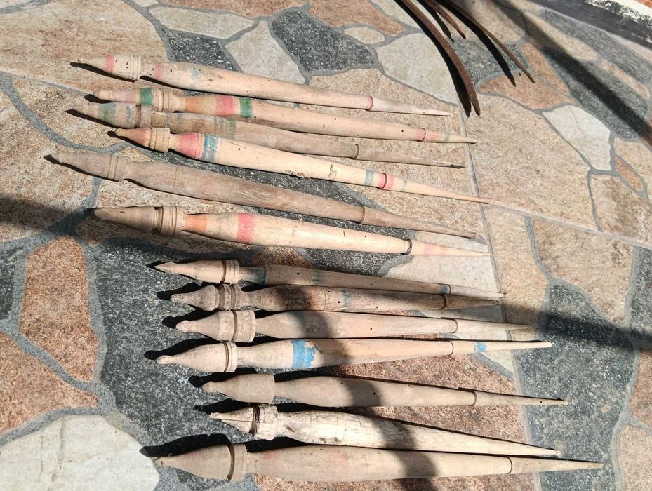 Битови предмети.Вретена