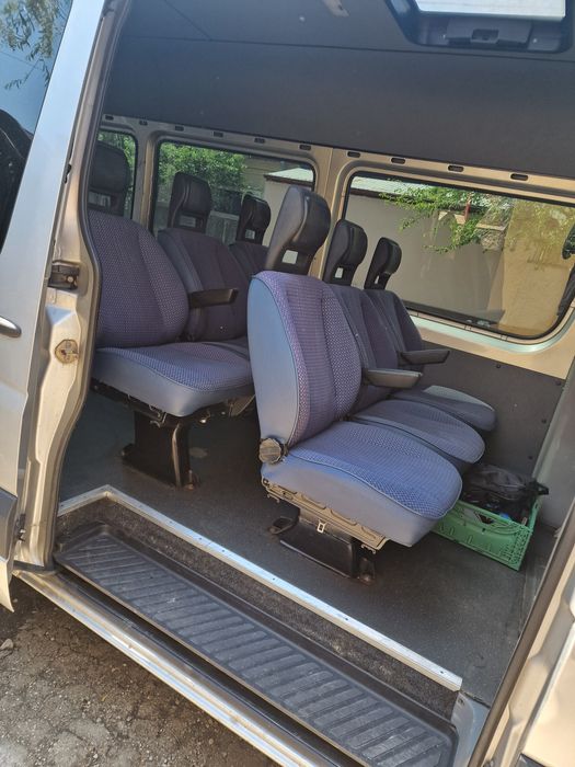 Mercedes sprinter 3.0 v6  9 locuri 418