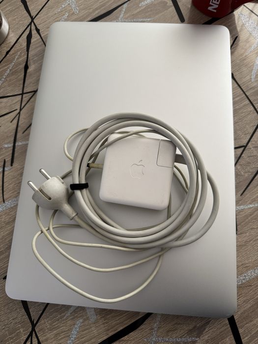 Macbook  Pro 15” retina