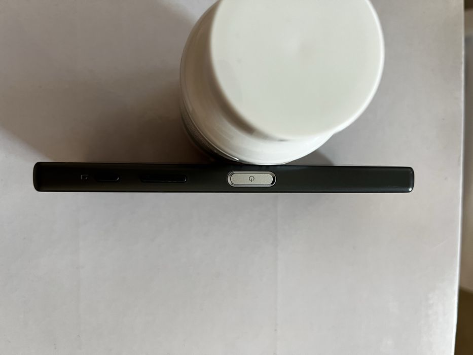 Telefon SONY xperia Z5 compact