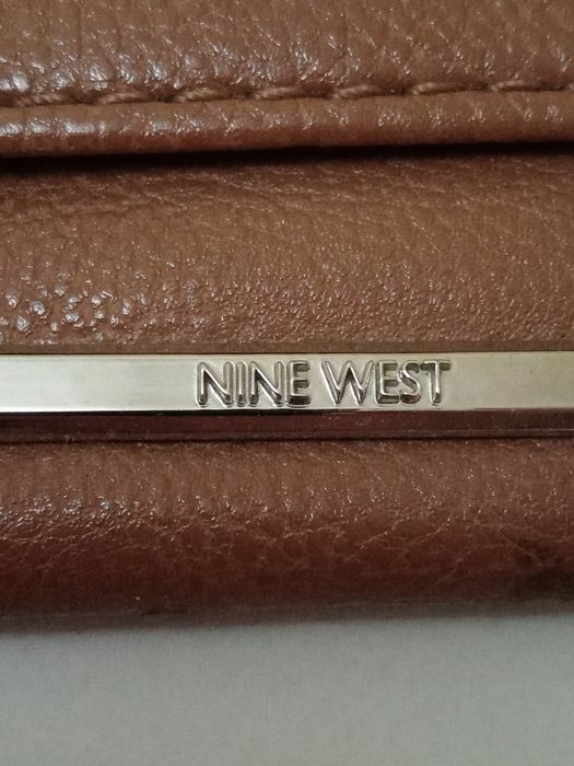 Клатч, очень хорошего качества.