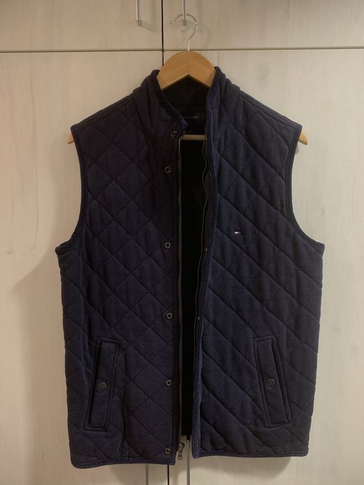 Tommy Hilfiger елек.