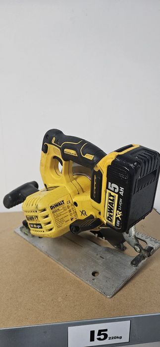 Circular profesional Dewalt Dcs 570