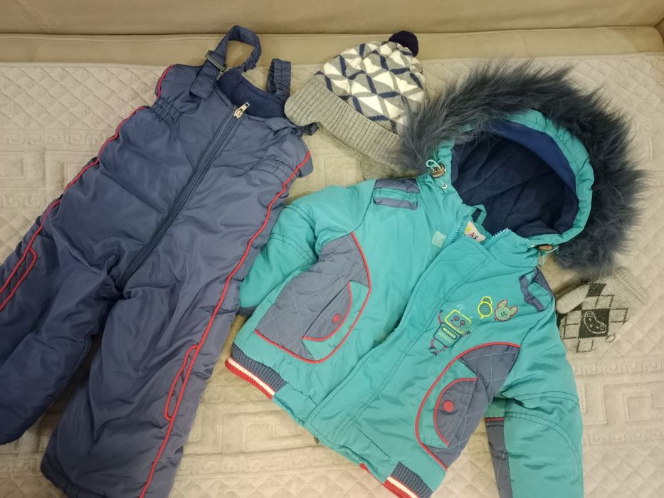 Зимний детский комбинезон
