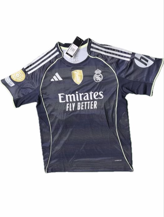 Tricou Huijsen real madrid