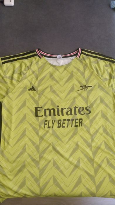 Тениска на Арсенал