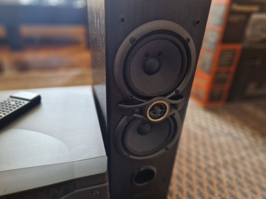 Стереоуредба Kenwood