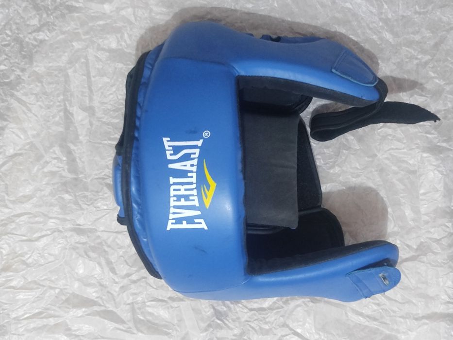 Продам боксёрский шлем
