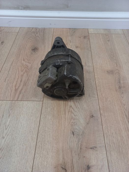 Продам б/у генератор ч отличном состояний подходит на УАЗ, ЗИЛ, ГАЗ