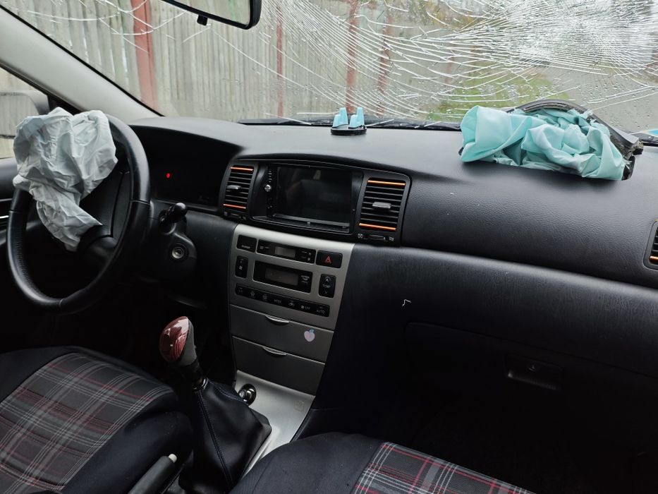 Toyota Corolla pentru reparat sau dezmembrări, instalație de gaz