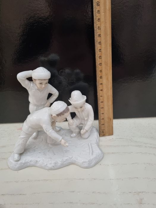 Фигурки "асық ату ойыны".