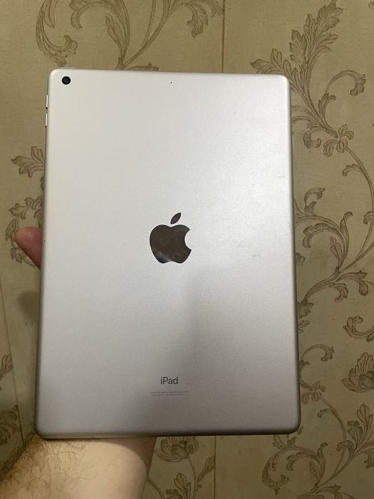 Продам айпад 9 64 гб wifi