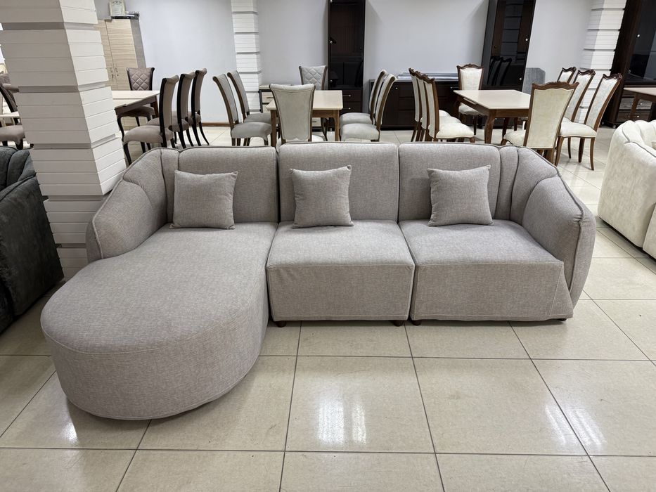 Yumshoq mebel uglavoy