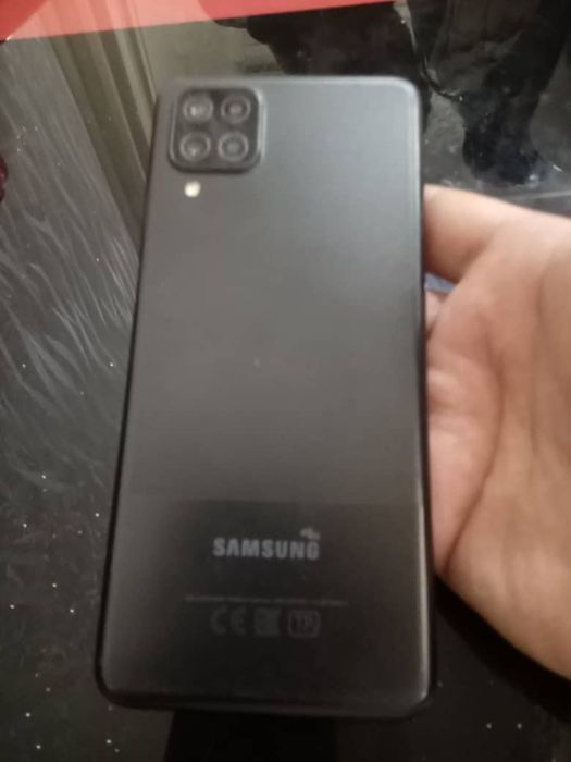 Samsung A12 black 64 xotira 4 ram