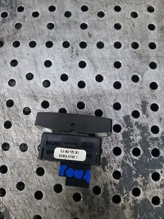 Buton blocare usi vw touareg 7l 7l6962125