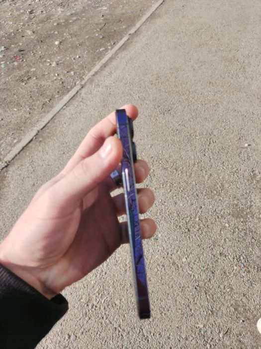 Продам iphone 14 pro