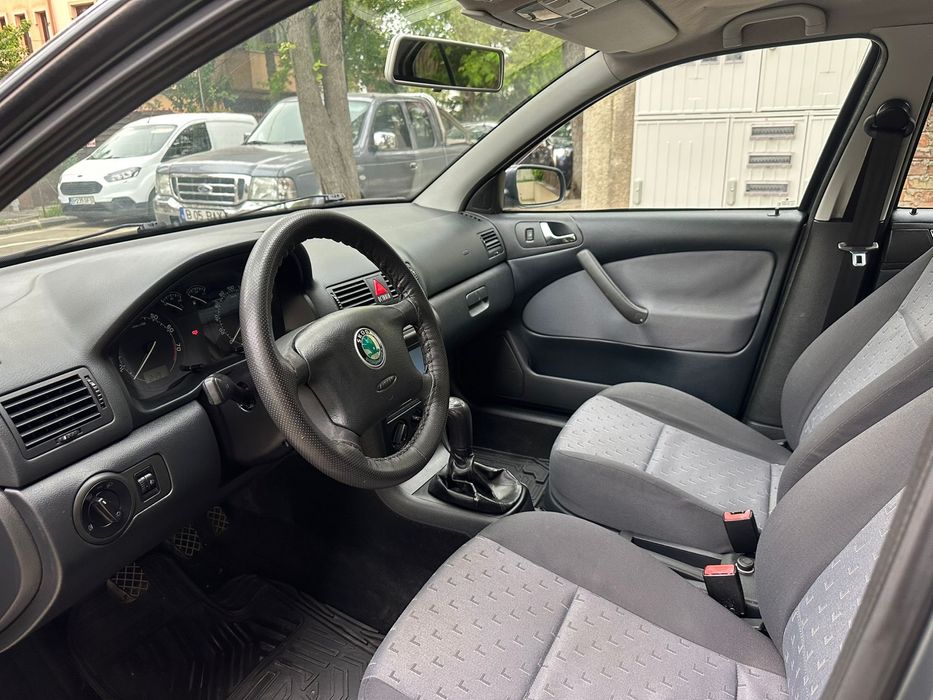 Skoda Octavia 109.000 KM 1.6 Benzina 105 CP An fabricatie 2008