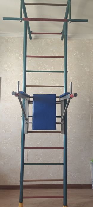 Стенка подростковая