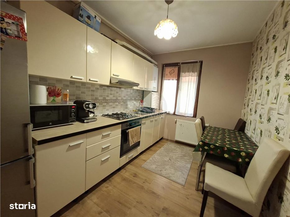 Apartament modern 2 camere balcon zona Shoppping City