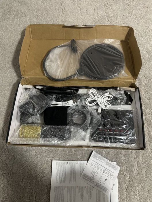 Microfon studio cu mixer dj nou