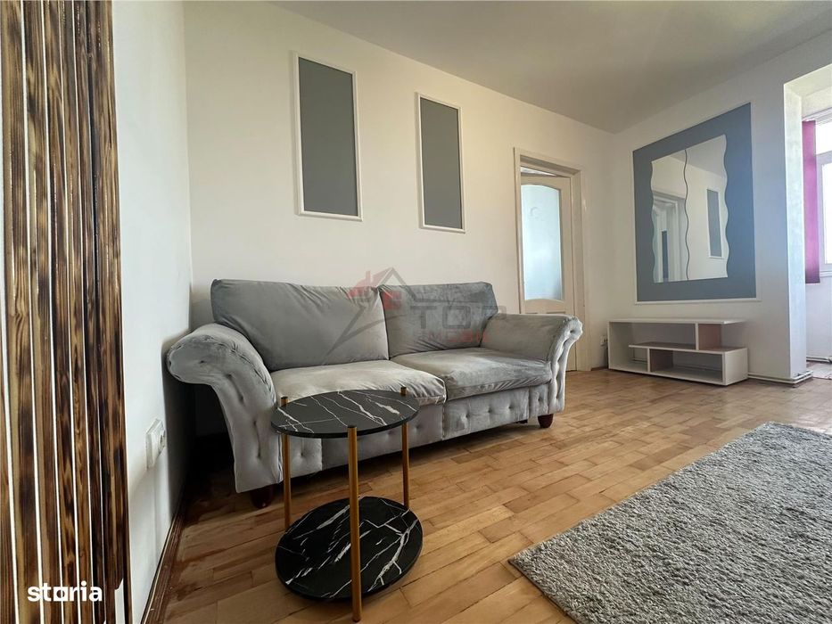 Inchiriere  Apartament cu 3 camere Podu Ros