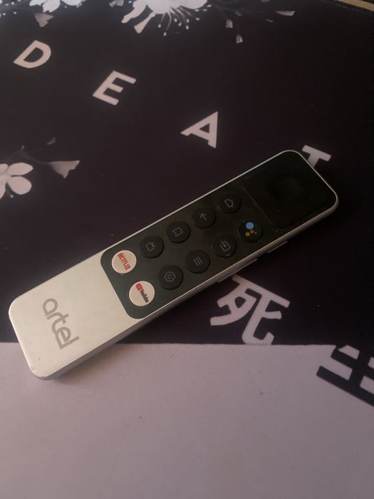 Телевизор Artel 122см