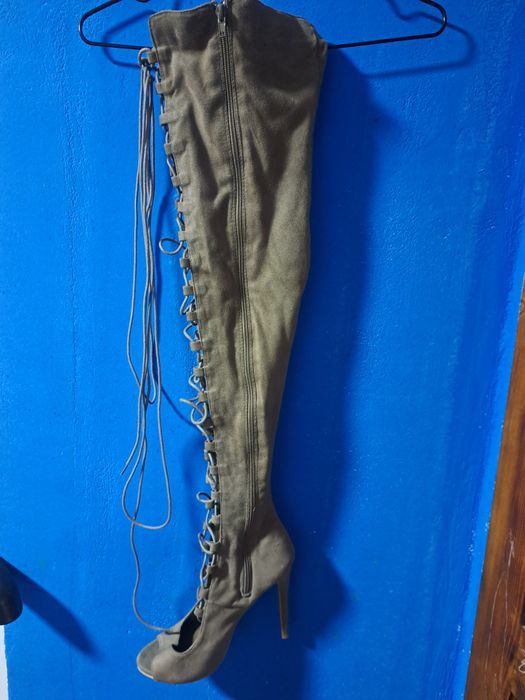 Cizme foarte inalte Daisy street