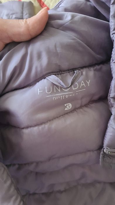 Продам куртку осенью