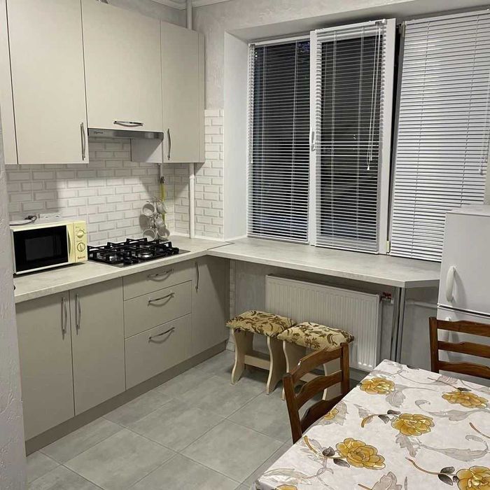 De inchiriat apartament cu o camera zona Take Ionescu