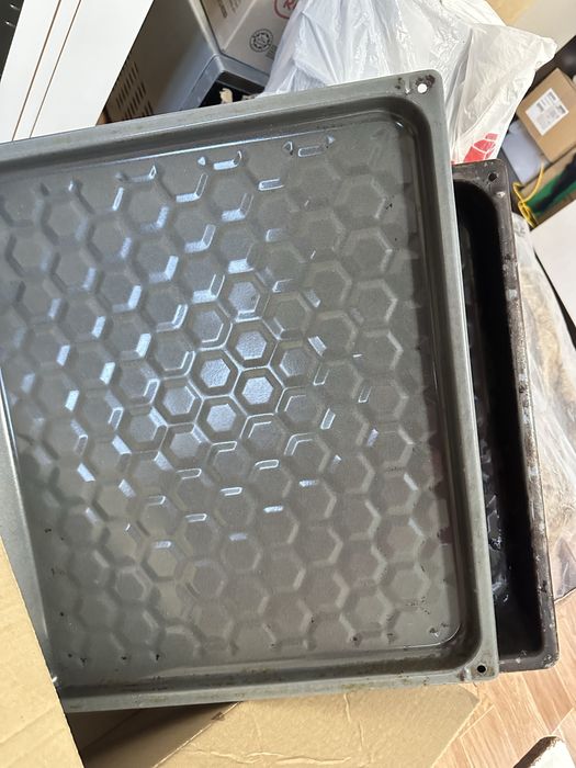 Встраемый духовой шкаф Hansa