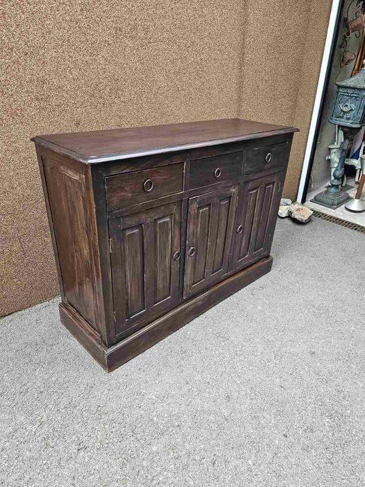 Контрабюфет изработен изцяло от масив /Розово дърво/