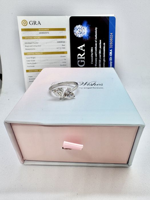 Сребърен пръстен с мойсанит (Диамант) 2 карата