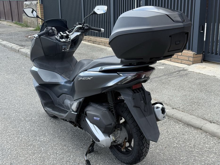 Scuter Honda PCX 125 ABS Top Case