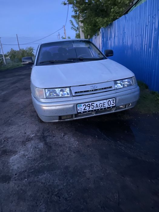 Продам авто ваз 2110