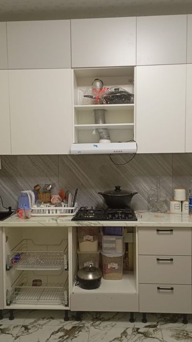 Кух гарнутир сатылады