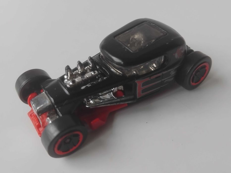 Hot Wheels 2019 Mad Rod - оригинална количка Mattel