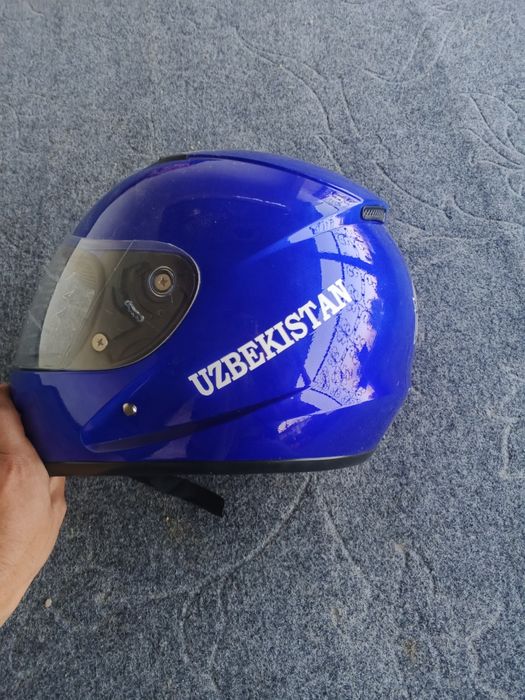 moto bayker kaska
