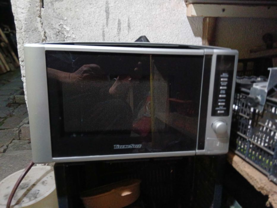 Микровълнова фурна – TehnoStar MW20 Digital S – за резервни части