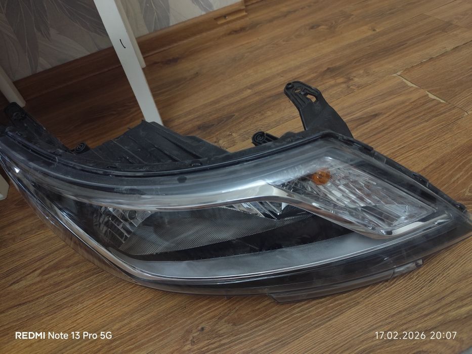 Фара Киа Рио  2015 года правый сторона