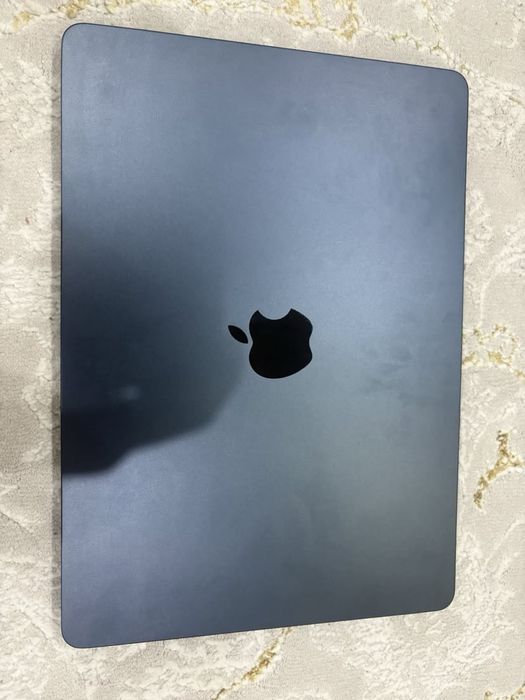 Macbook air 13 m2 2022, 8gb/256gb, 85%