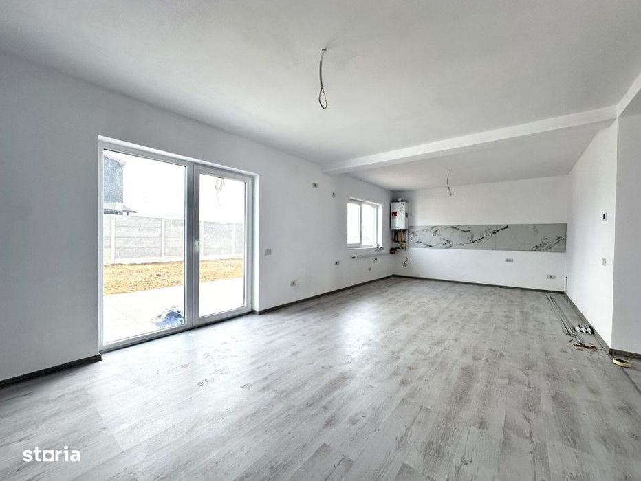 Duplex elegant cu 3 camere, 80 mp utili, 325 mp teren - Sanandrei