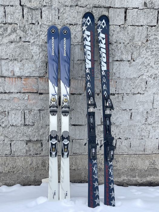 Ski uri VOLKL impecabile