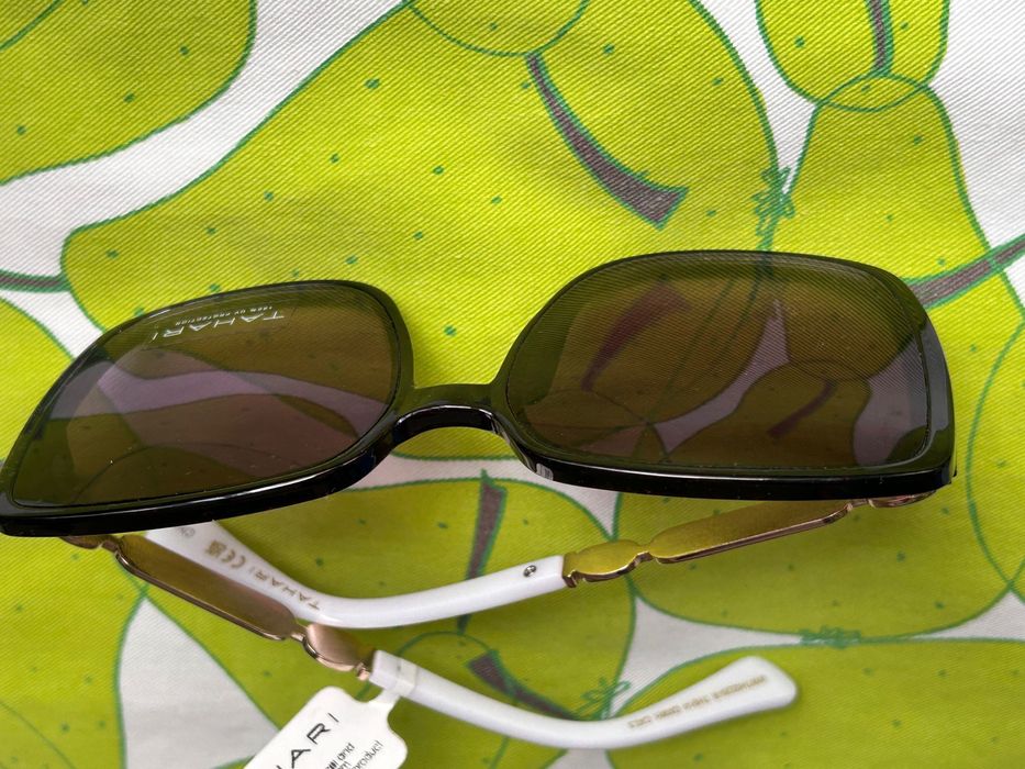 Tahari нови страхотни слънчеви очила