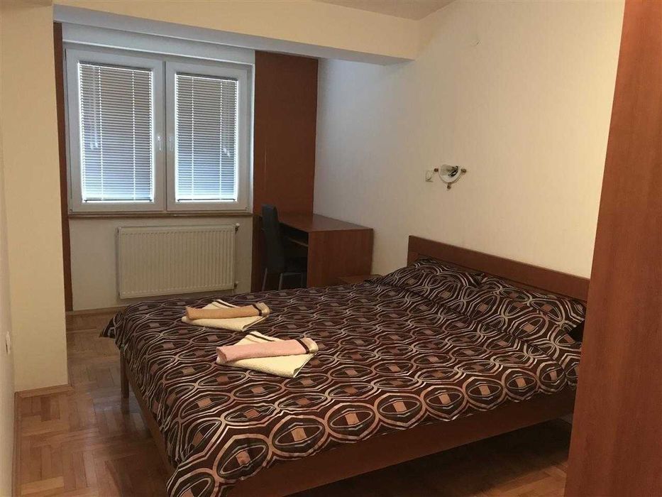 Дава се под наем Двустаен апартамент в София, Зона Б-18 - 55 кв.м за 698.19 € - Снимка #2